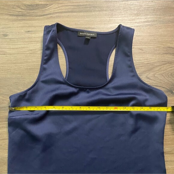 Banana Republic Women's Navy Blue Tank Top PM - Picture 2 of 5